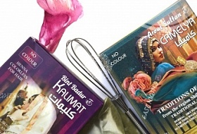 Маска на основе бесцветной и цветной хны